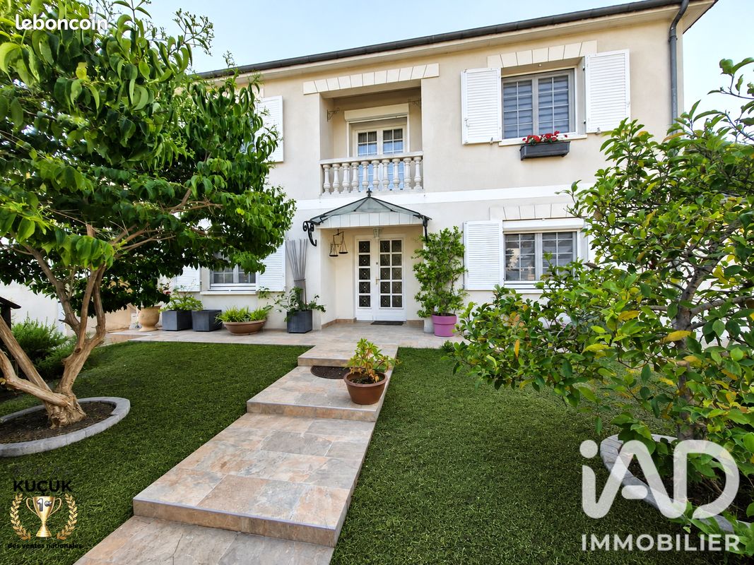 Maison 7 pièces 153 m² · à Orléans · 153 m² · 399 500 €