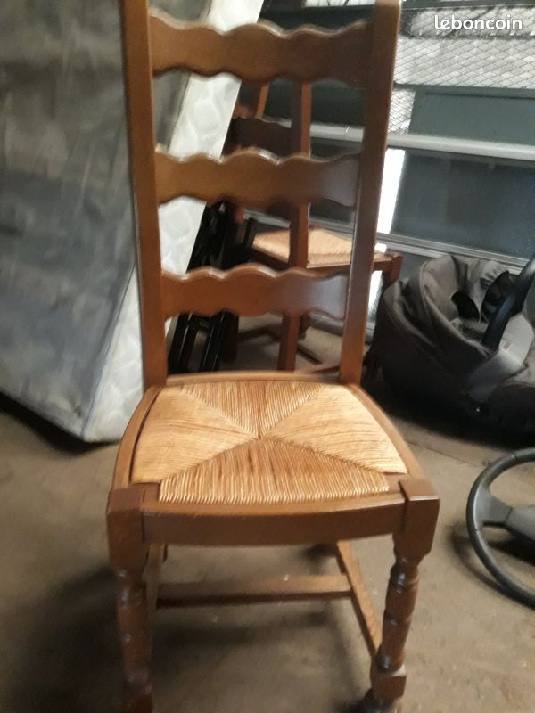 Chaise en bois (image 2)
