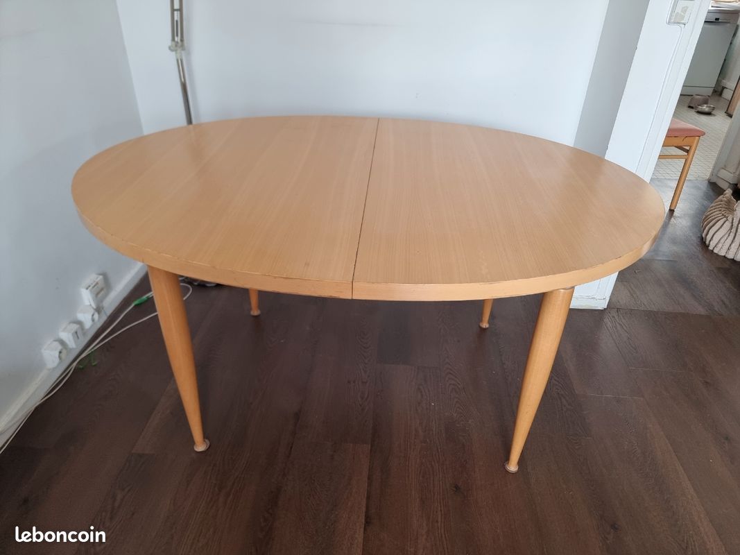 Table à manger ovale extensible – 200 (image 1)