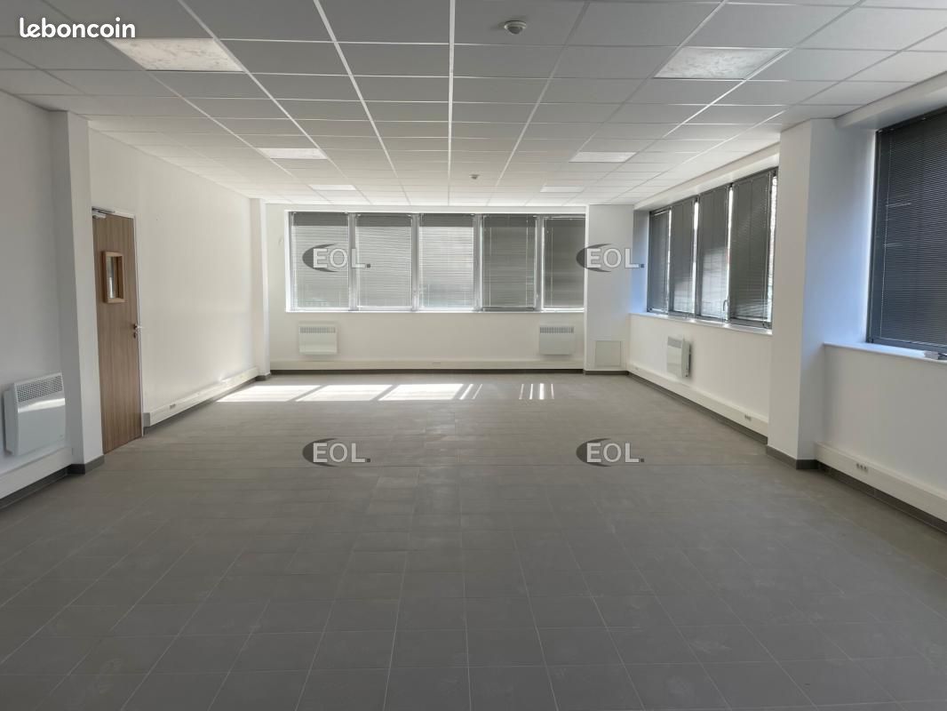 Local industriel 969 m² (image 8)