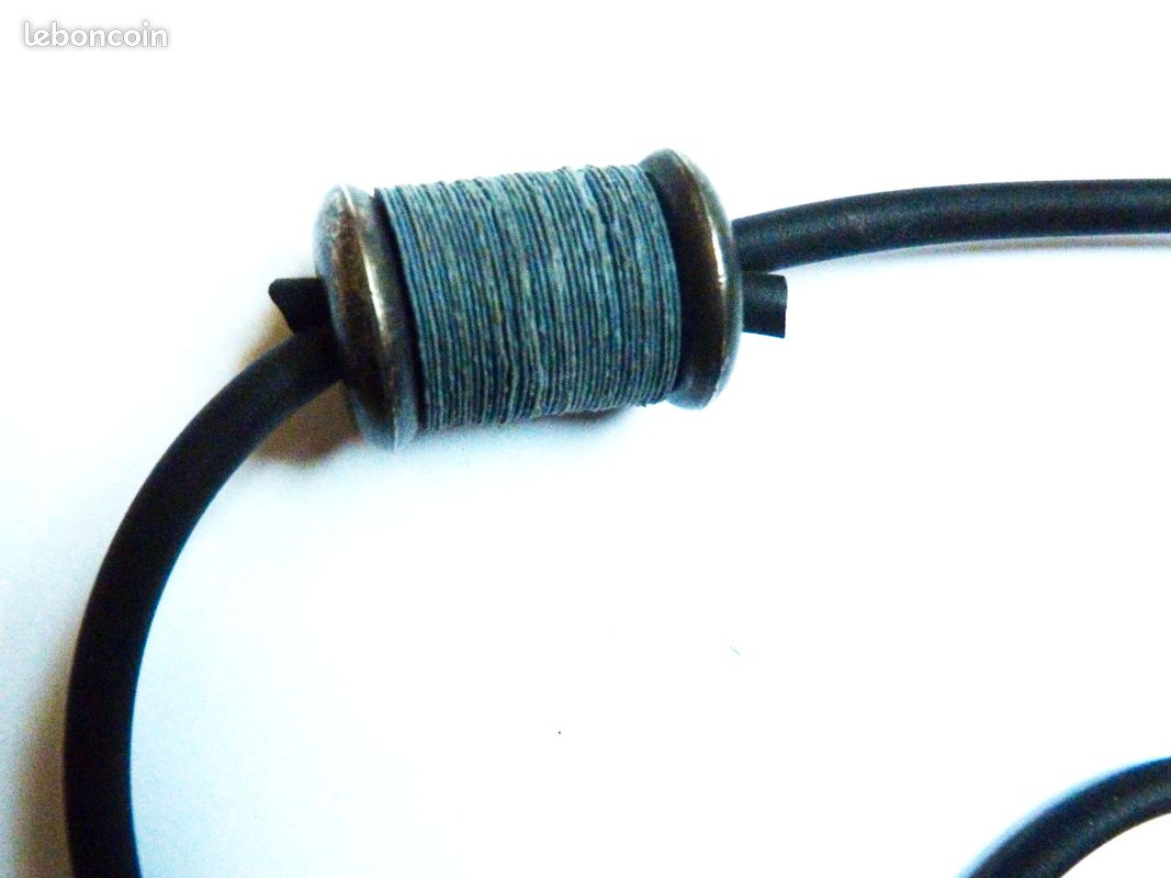 Collier de créateur aux deux "bobines" (image 2)