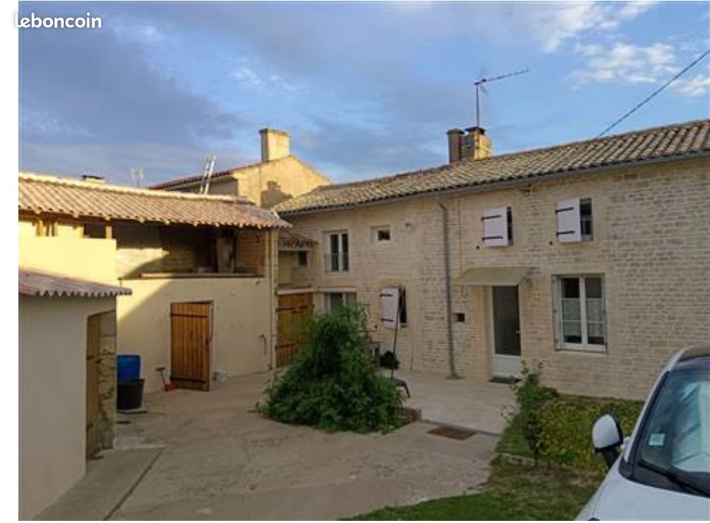 Maison 6 pièces 125 m² · à La Crèche · 125 m² · 950 €/mois