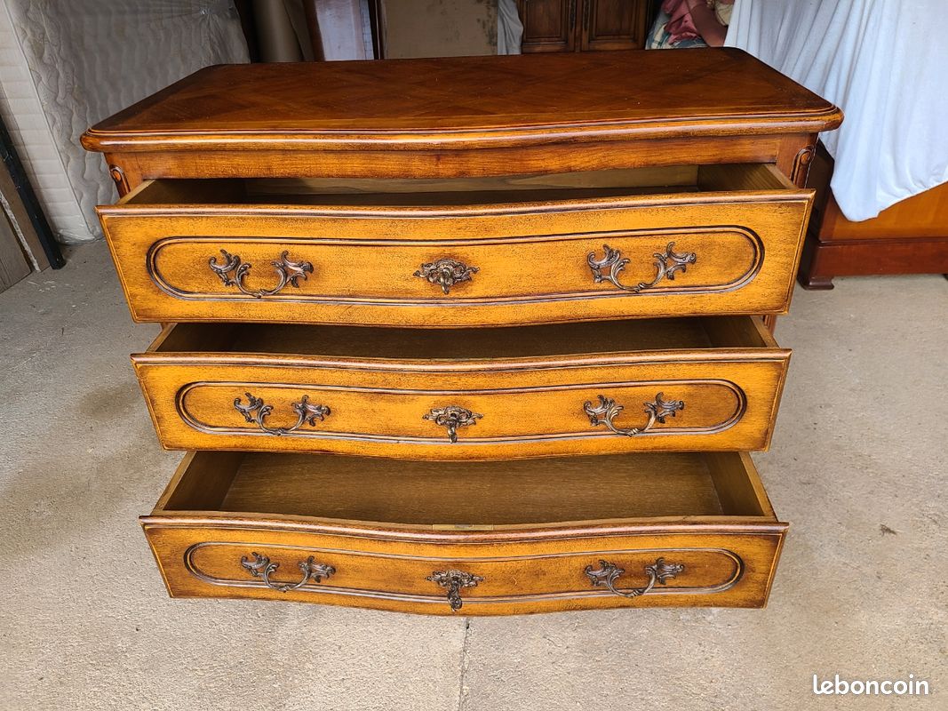 Commode en merisier (image 2)