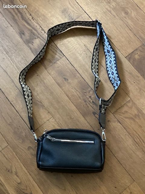 Petit sac noir très chic (image 2)