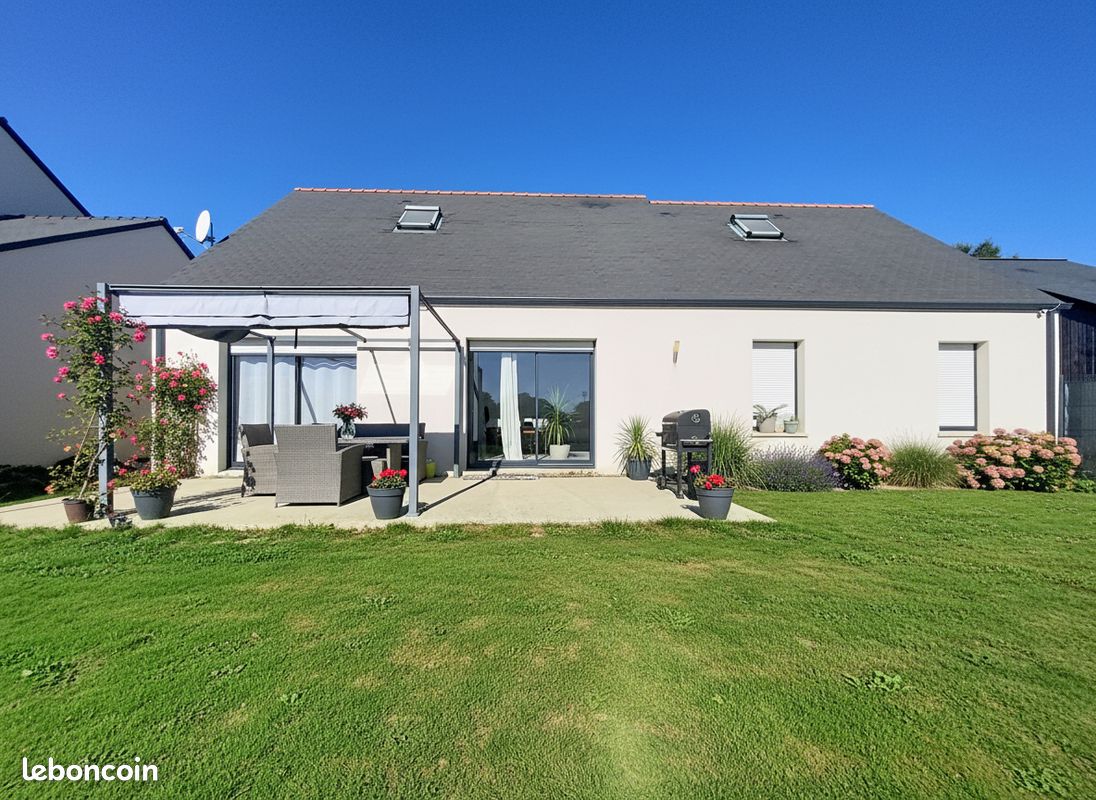 Maison 6 pièces 162 m² · à Le Lion-d'Angers · 162 m² · 299 990 €
