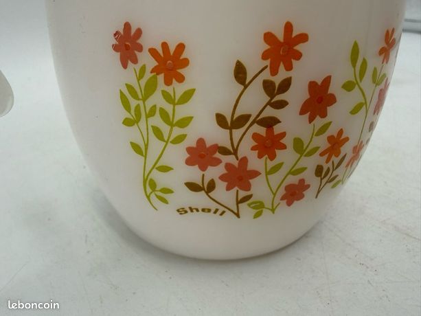 Petit Pichet Arcopal Vintage – Motif Fleurs Orange, Marron, Vert – Verre – Hauteur 14 Cm