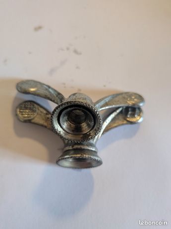 Paire de Papillon serrage de roue vélo ancien vintage Paire de Papillon serrage de roue vélo ancien vintage