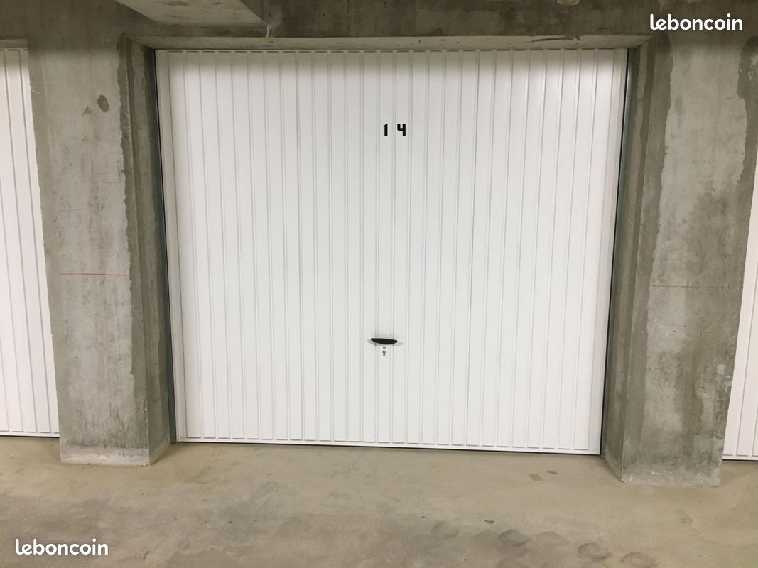 Loue garage ferme box 57 rue de la commanderie a nancy · 90 €/mois