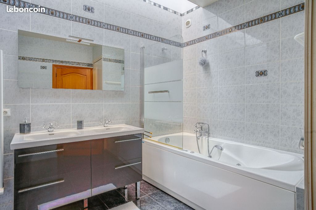 Maison 12 pièces 350 m² (image 8)