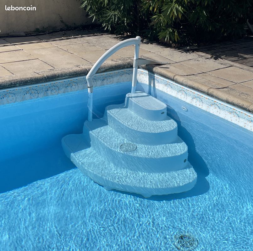 Escalier piscine amovible (image 2)
