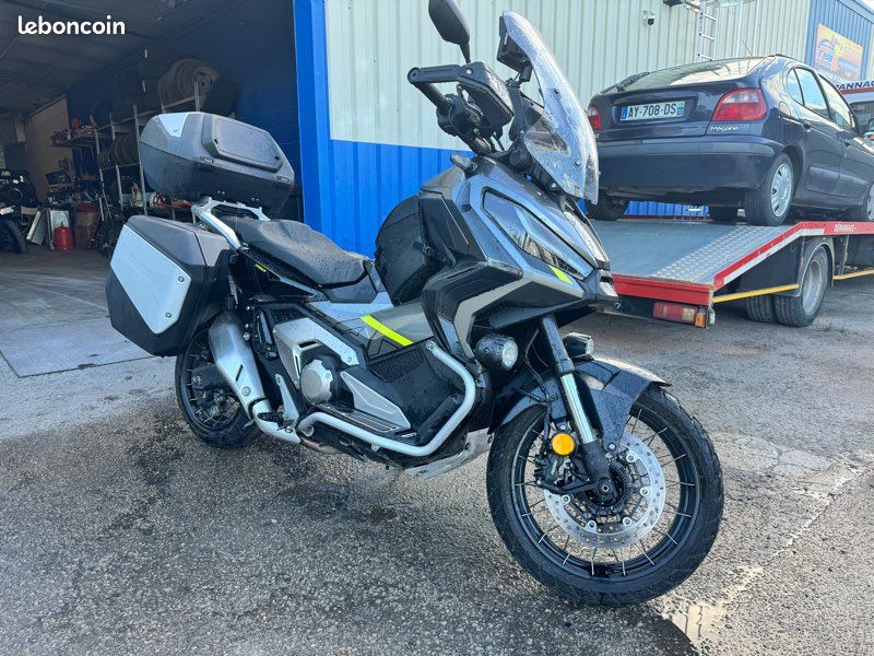 X-adv 750 limited édition (image 1)