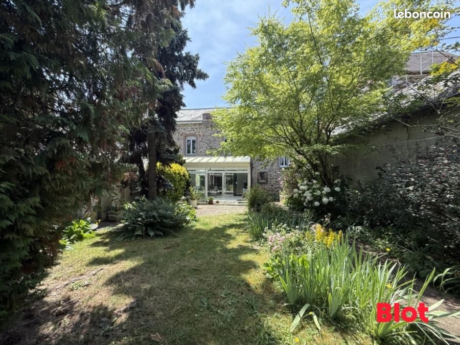 Maison 10 pièces 314 m² · à Janzé · 314 m² · 472 500 €