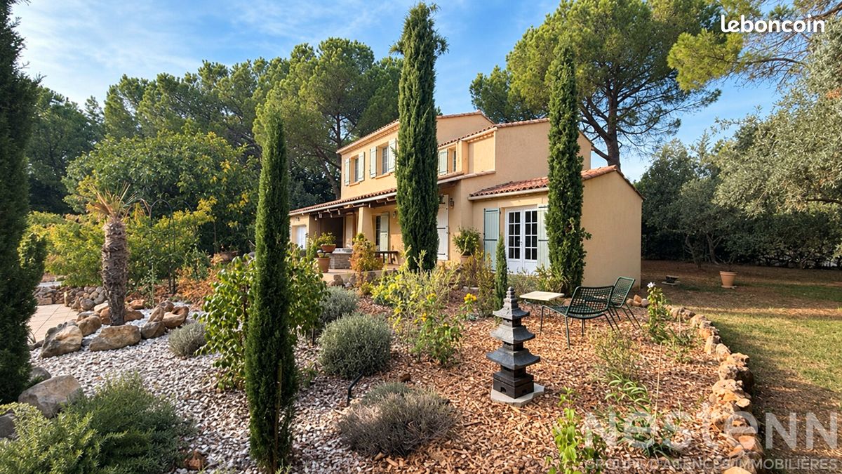 Maison 5 pièces 157 m² · à Saint-Maximin-la-Sainte-Baume · 157 m² · 576 000 €