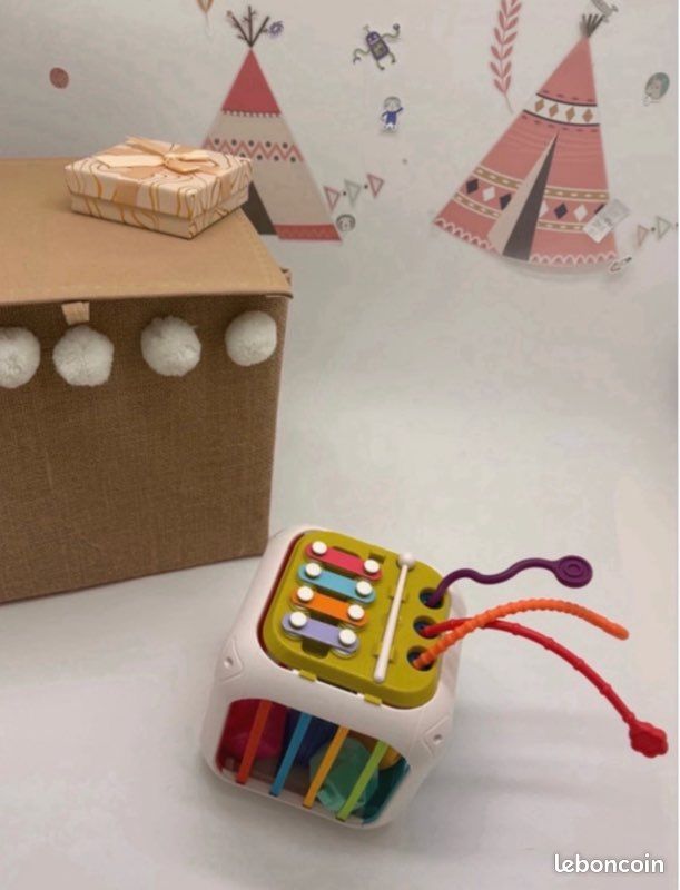 Cube d’activités 7 en 1 – Jouet éducatif bébé – 6M+ -Tri des formes & motricité (image 3)