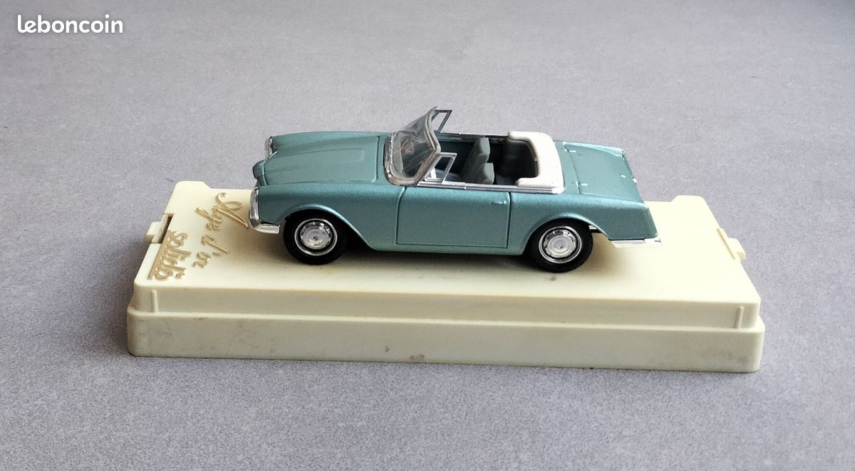 Voiture miniature échelle 1:43 "Facel Vega de 1962" (image 6)