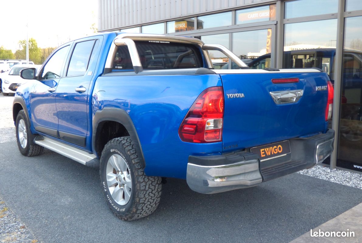 TOYOTA HILUX 4x4 DOUBLE Cabine 2.4 D4D 150 LEGENDE (image 3)