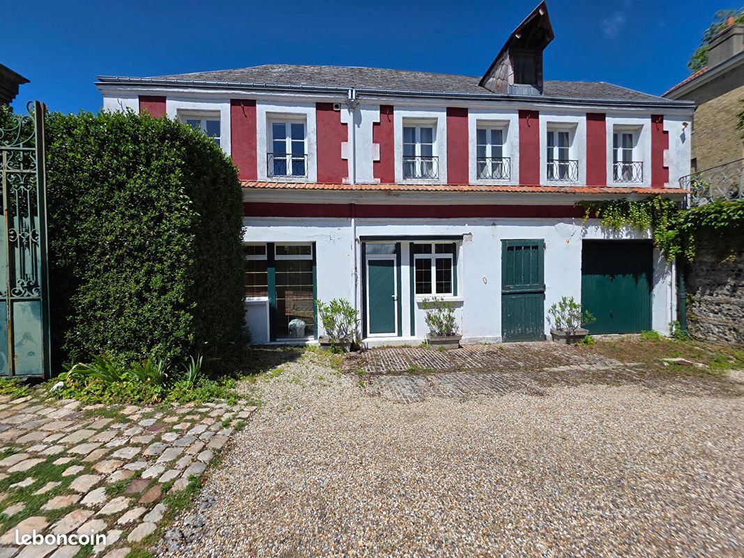 Appartement 3 pièces 108 m² · à Le Havre · 108 m² · 1 330 €