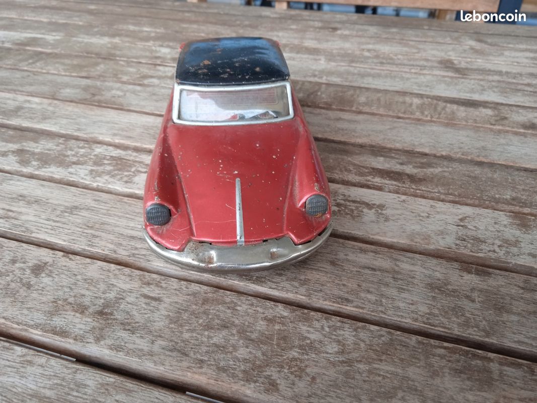 ANCIENNE VOITURE JOUET Joustra Citroën ami 6 a frixion en tôle EUR 50,00 - FR