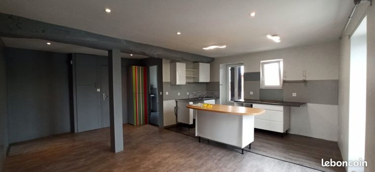 T3 (2 chambres) 1 place de parking, pas de jardin