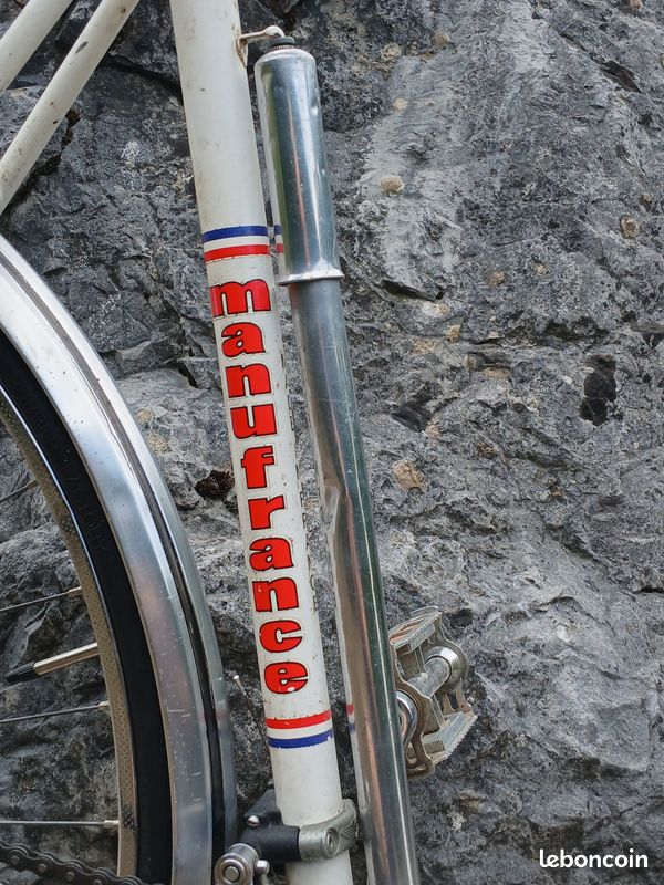Cycles Manivelle - Fabricant de vélos sur mesure et d'accessoires cycles