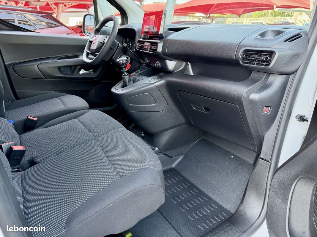Citroën Berlingo (3) 1.5 BLUEHDI 100 Taille M PLUS (image 17)