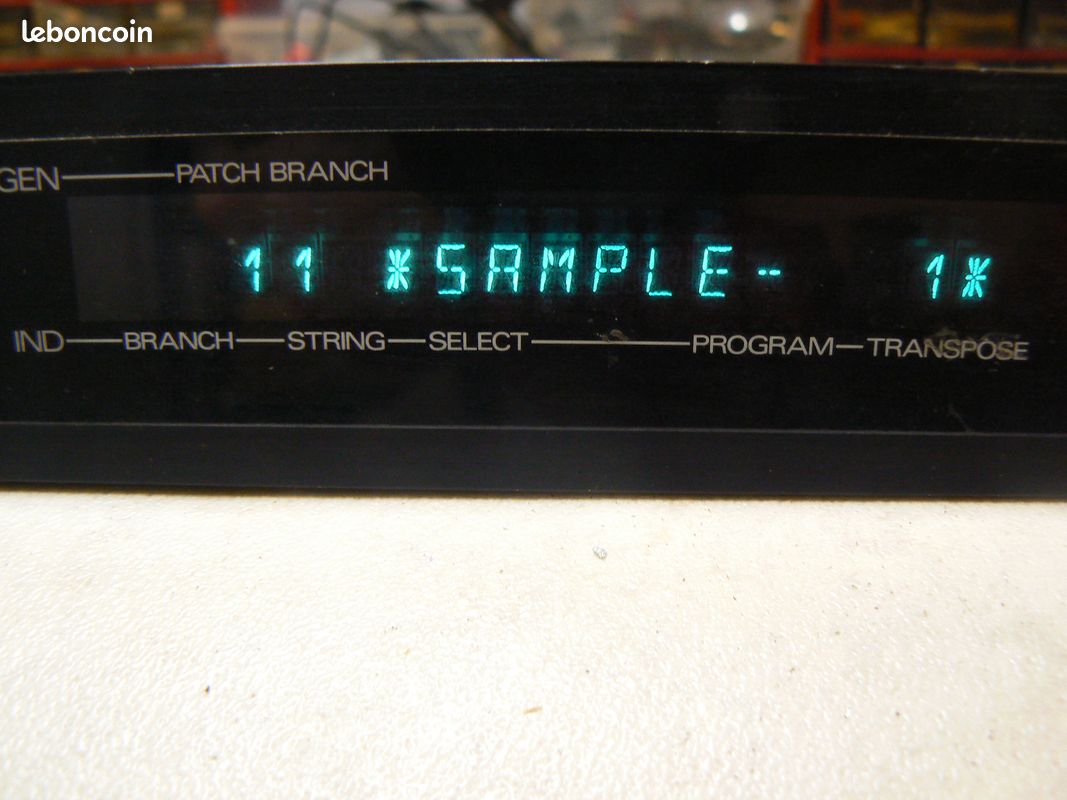 Roland GM-70 (image 3)