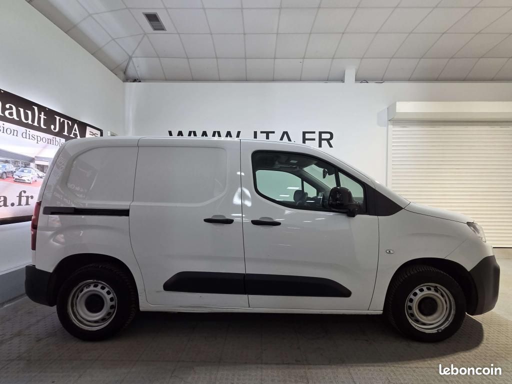CITROEN BERLINGO 1.5 BlueHDi S&S - 100 III FOURGON Fourgon M Driver 650 kg PHASE 1 (image 4)