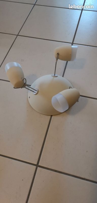 Luminaire plafonnier 3 spots de 20 W (image 6)