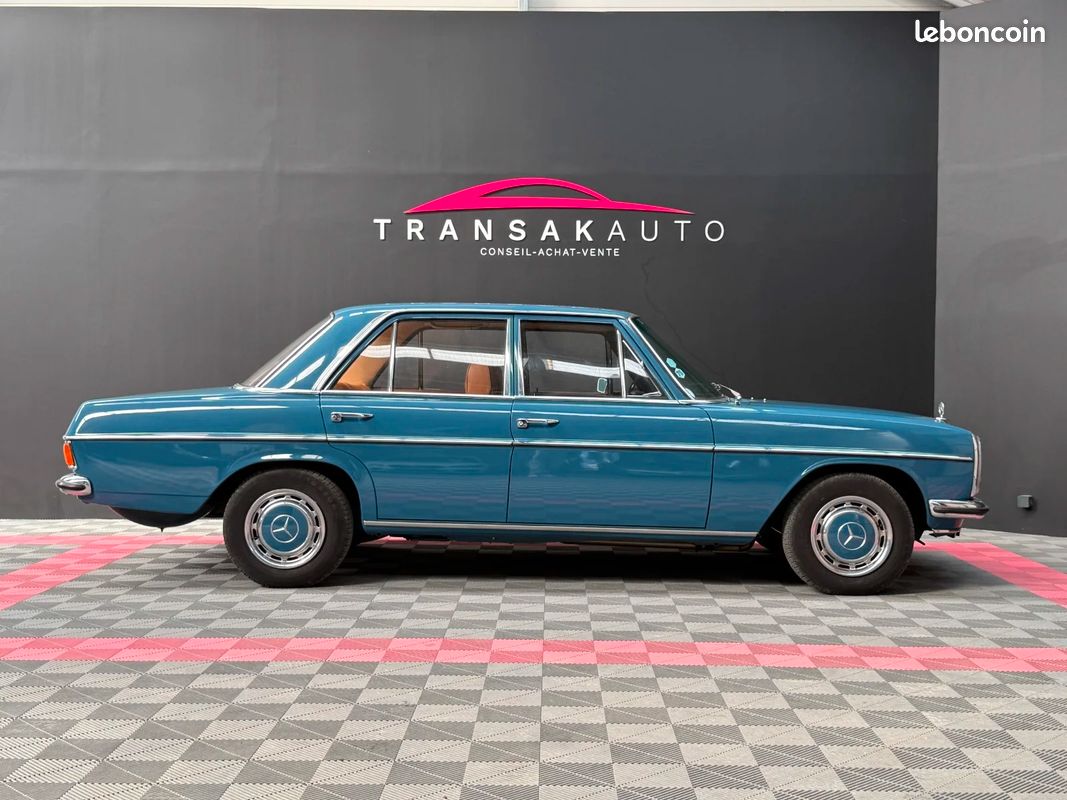 MERCEDES 230 TYPE W114 120ch BVM 5 2.3 (image 6)