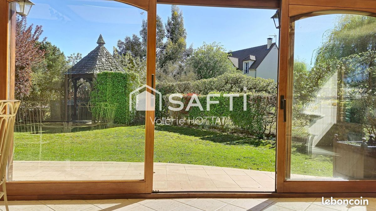 Maison 7 pièces 205 m² · à Orgeval · 205 m² · 755 000 €