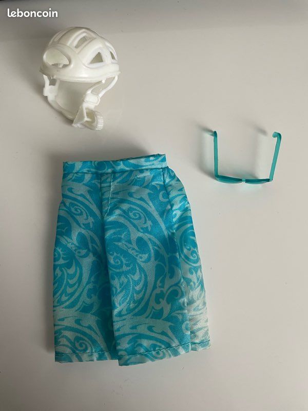 Lot 3 accessoires poupée barbie ken (bleu et blanc) (image 2)