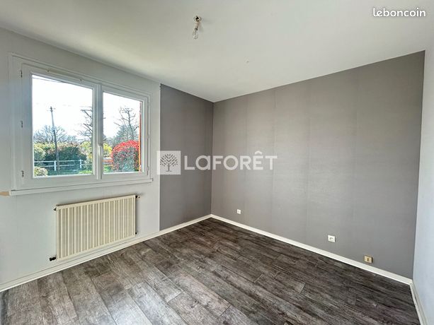 https://img.leboncoin.fr/api/v1/lbcpb1/images/35/88/44/3588448ce5fd8bed6e01f8f2754f08fea6efc8dc.jpg?rule=ad-image