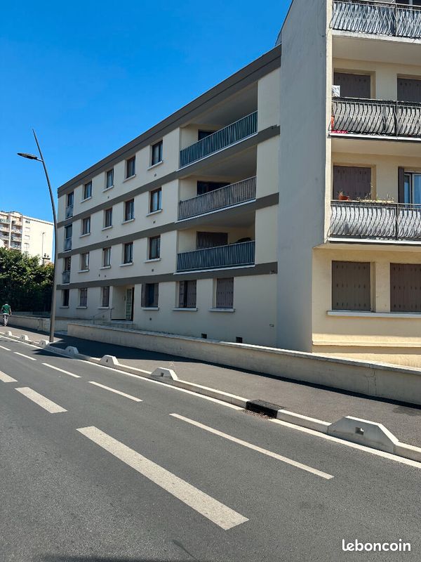 Appartement 1 pièce 28 m² · à Noisy-le-Sec · 28 m² · 760 €