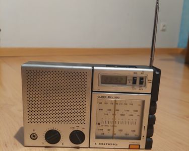Grundig Clock Boy 500, radio transistor avec horloge et