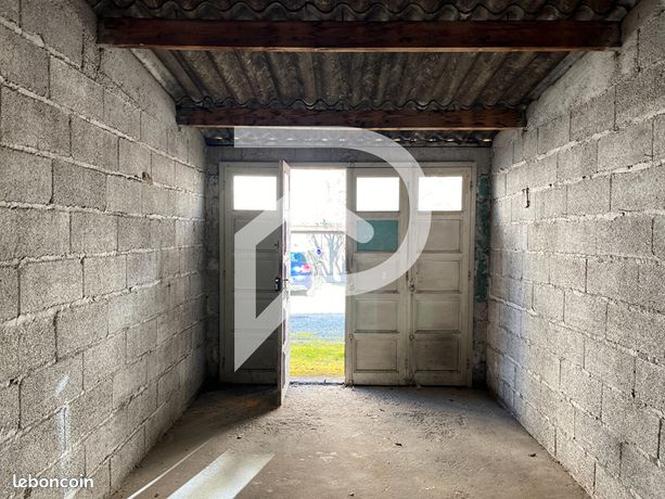 Parking/box 15 m² BILLERE