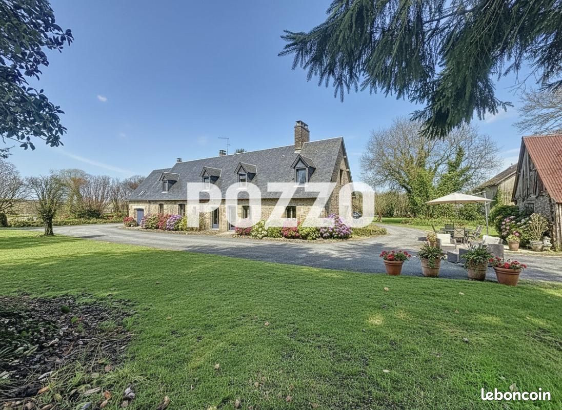 Maison 8 pièces 162 m² · à Le Luot · 162 m² · 355 000 €
