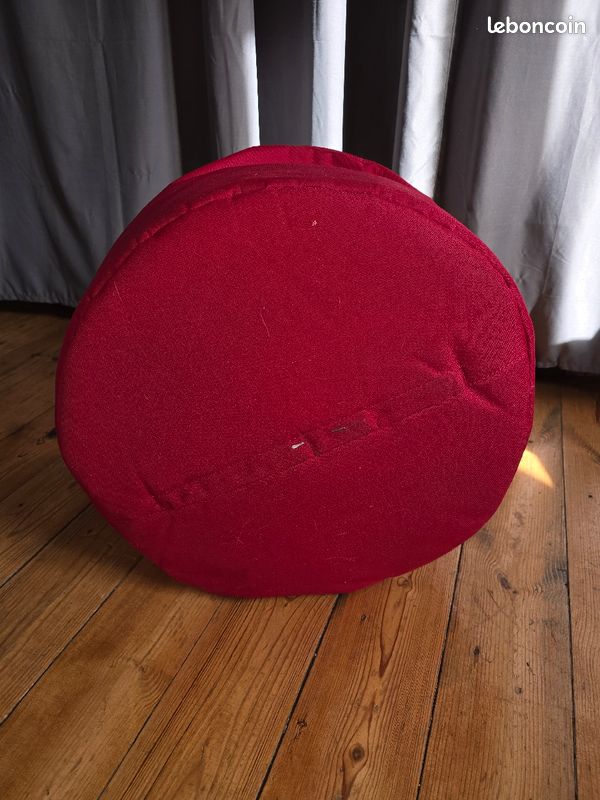 Pouf rouge (image 2)