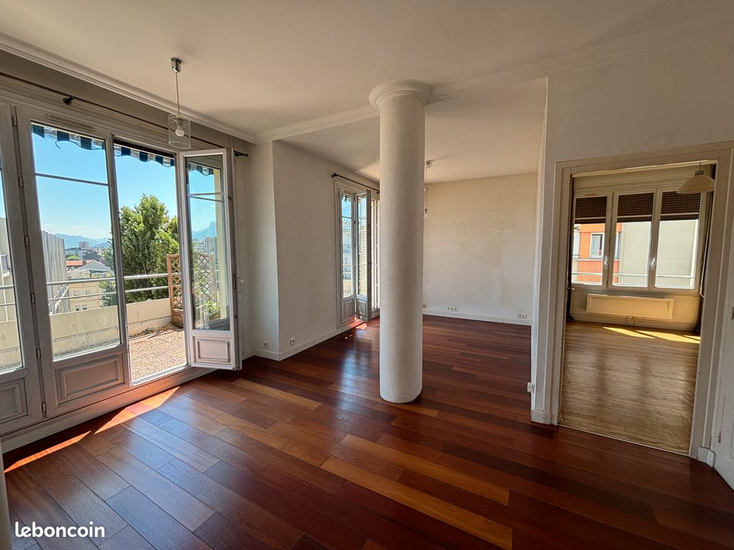 Appartement 2 pièces 54 m² · à Grenoble · 54 m² · 205 000 €