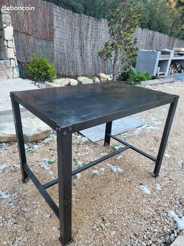 Table haute (image 1)