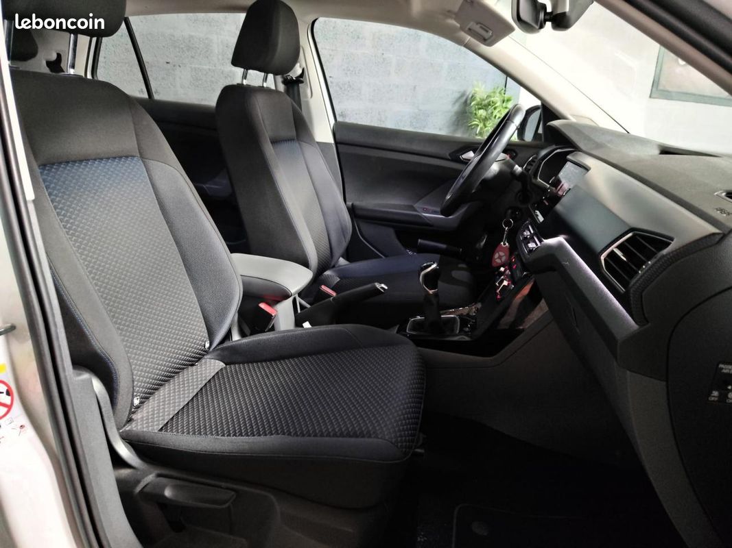 VOLKSWAGEN T-CROSS 1.0 TSI 110 CH - FINITION United - GARANTIE 6 MOIS MINIMUM (image 14)