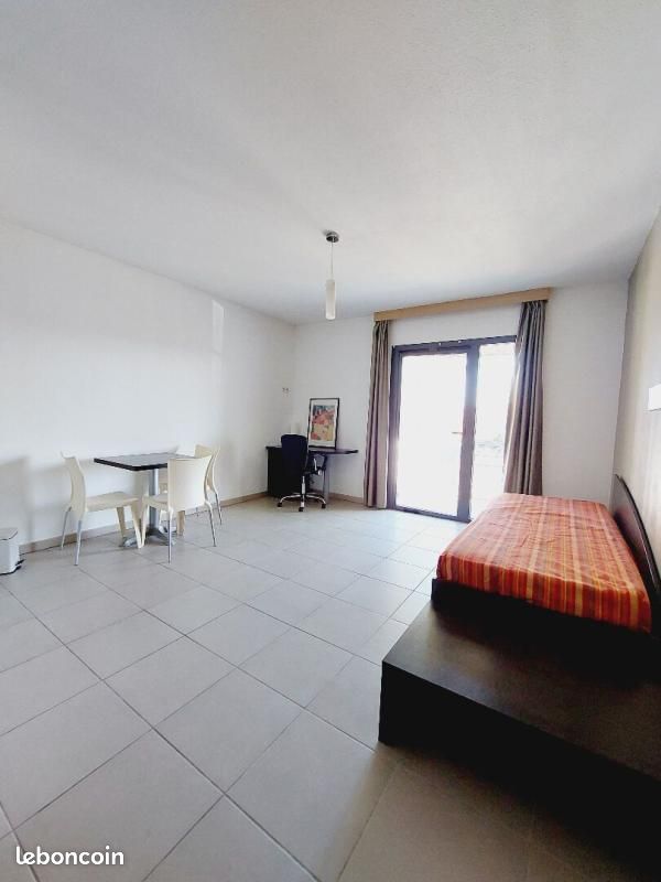 Appartement 1 pièce 28 m² · à Manosque · 28 m² · 590 €