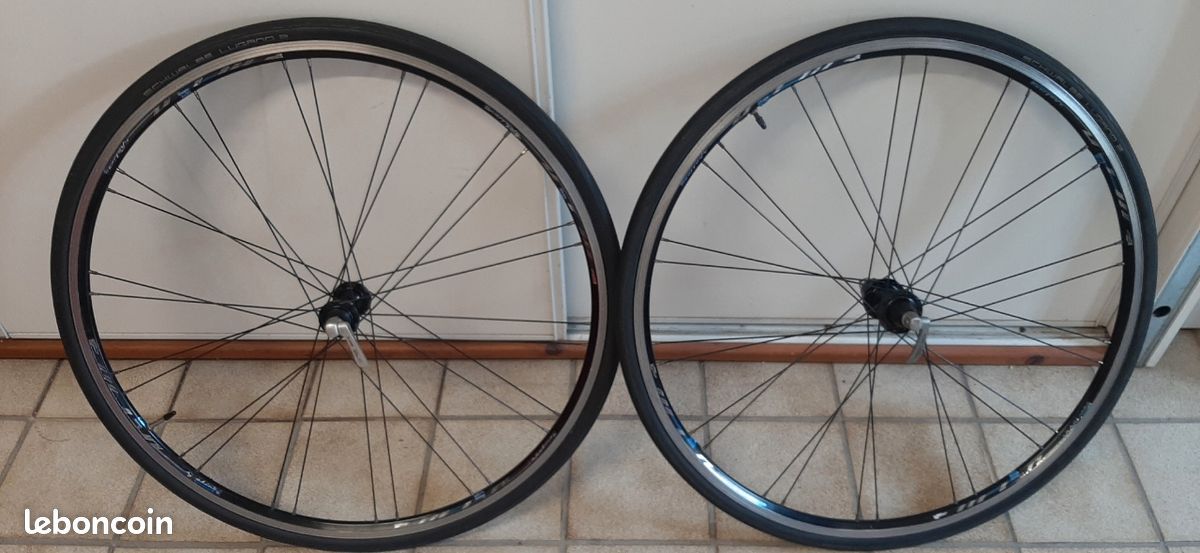 Paire de roues course Decathlon Équipements vélos