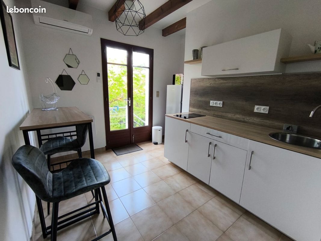 Location appartement dans maison avec piscine (image 2)