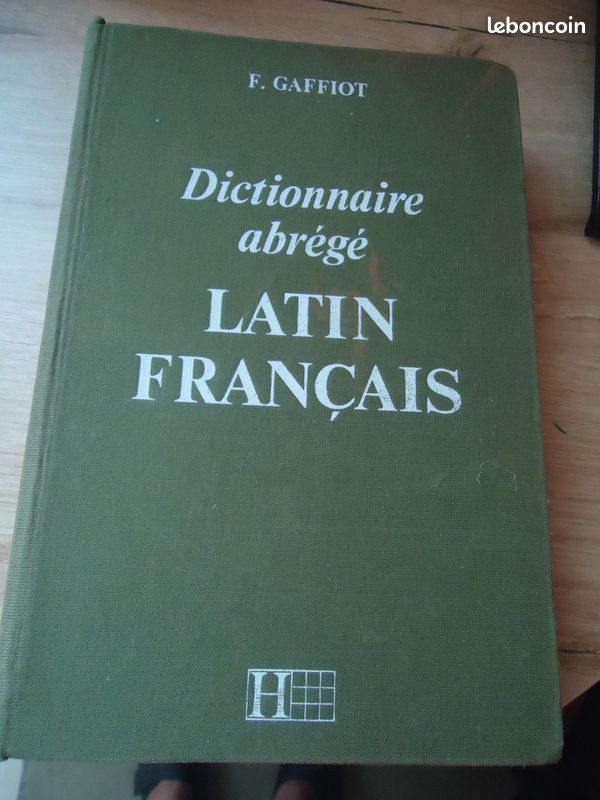 Dictionnaire LATIN/FRANCAIS Hachette (image 1)