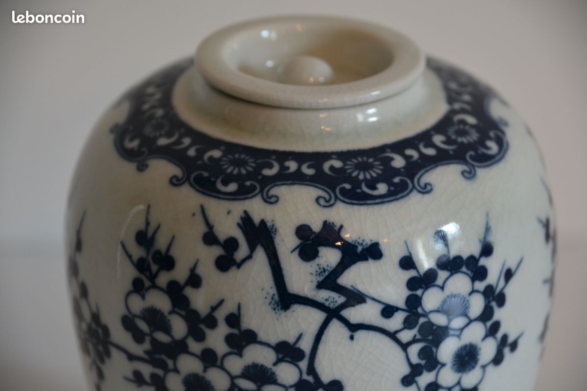 Vase antique en porcelaine avec couvercle japonais (image 4)