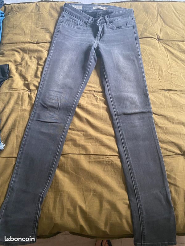 Jeans Levi’s. Coupe skinny taille 24 (image 9)