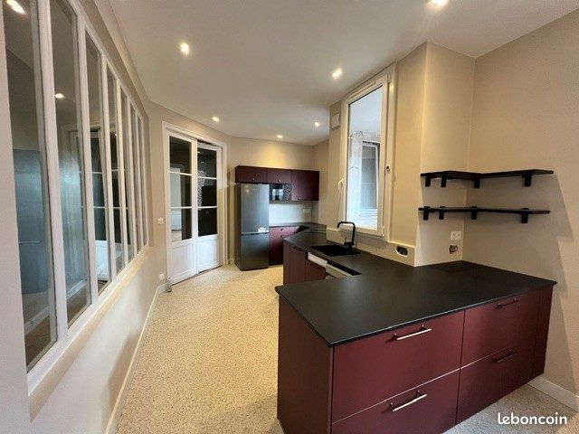 Appartement 6 pièces 192 m² · à La Madeleine · 192 m² · 3 000 €/mois
