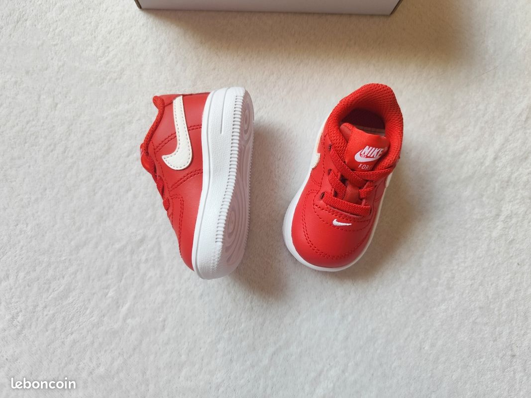 Shoes Air Force Signe Rouge Nike Air Force Virgule Rouge Air Force
