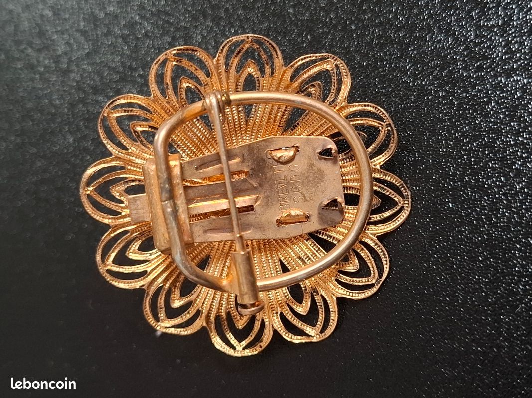 Broche Ancienne De Communiant Datée 10 Juin 1906 - Diamètre 2,2 Cm, Métal, Parfait état