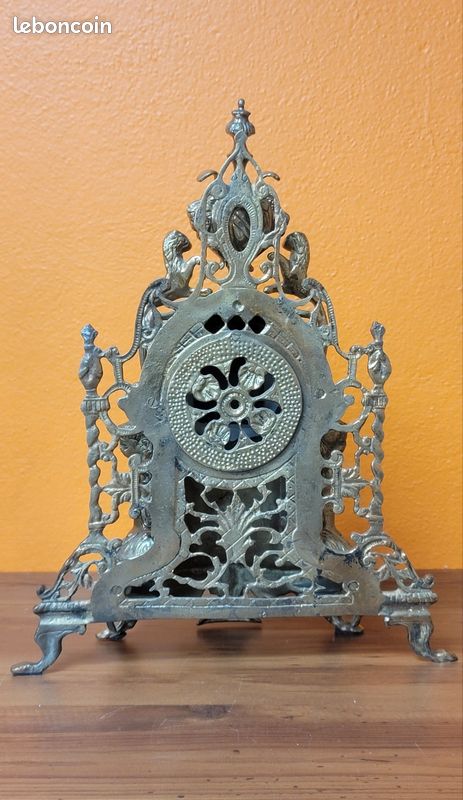 Garniture de cheminée horloge et candélabres en cuivre (image 8)